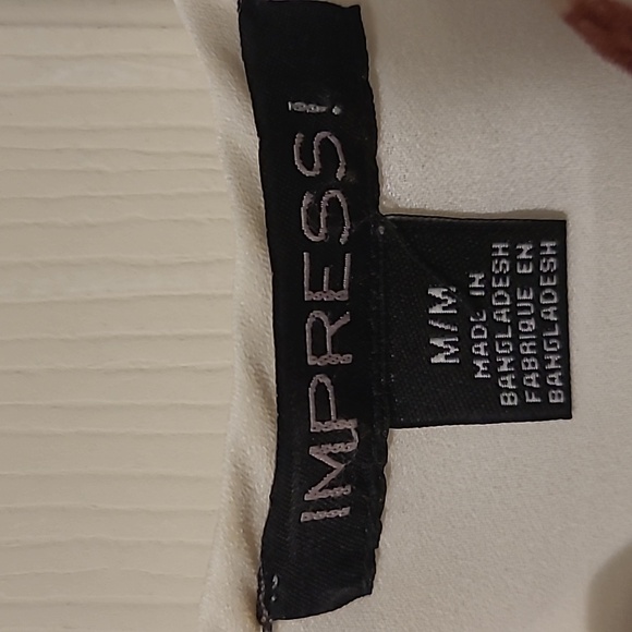 White Floral Impress! Dress - Picture 3 of 3